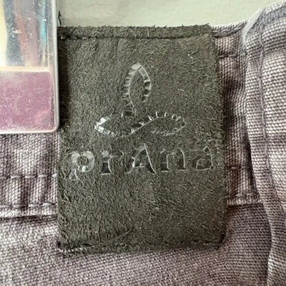 Prana men’s jeans 30Wx32L, dark brown/blackish color. Slim fit - Picture 4 of 7